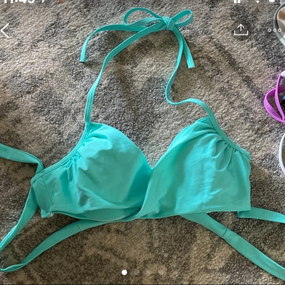 Victoria’s Secret bikini top